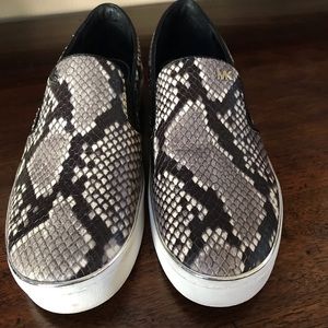 MICHAEL KORS JETSET6